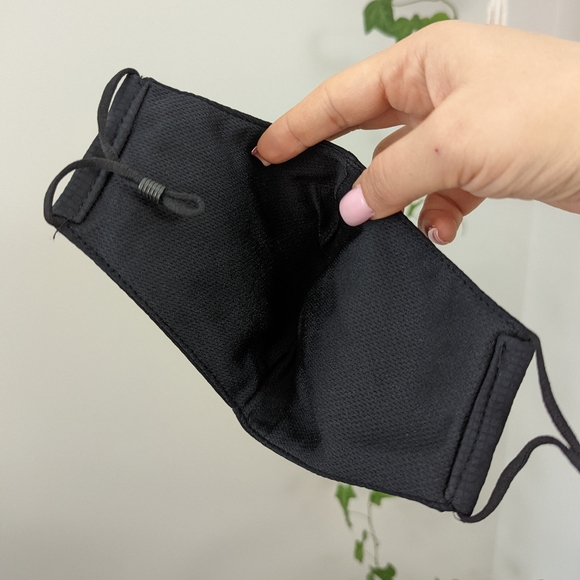 Mask - Picture 4 of 4